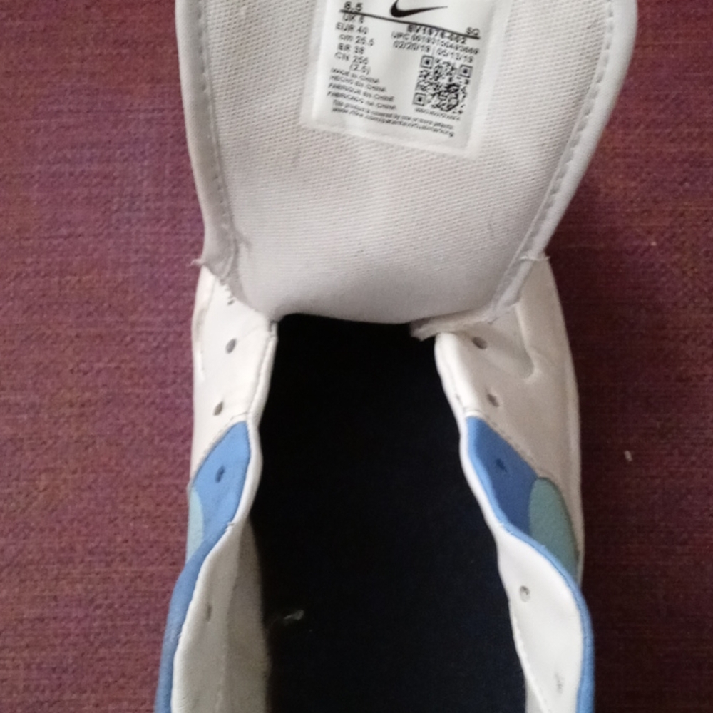 Sneakers - Picture 3 of 3